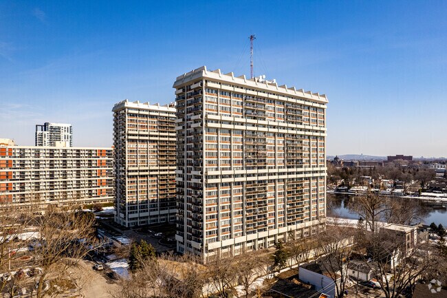 Photo du bâtiment - Domaine Bellerive Apartments