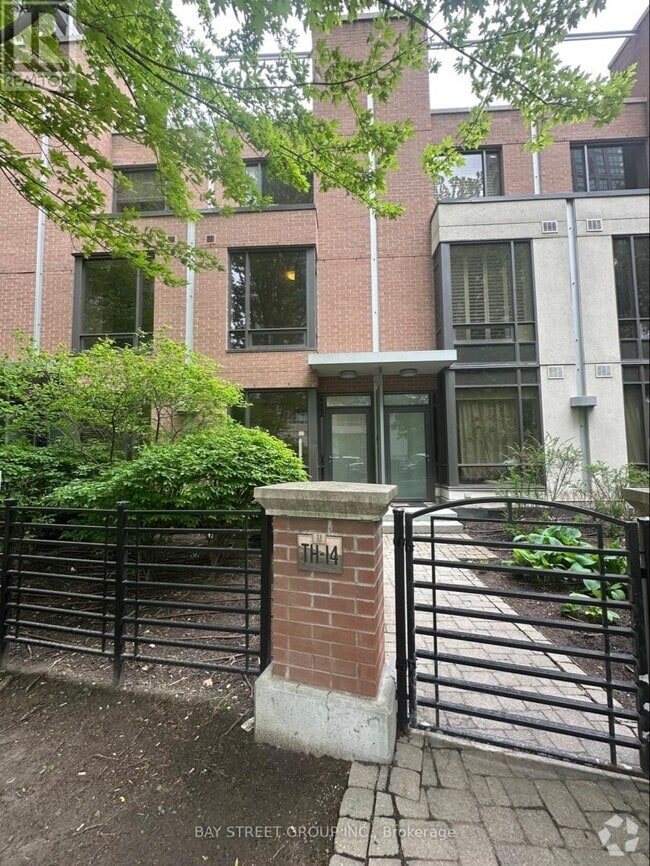 Building Photo - 23-TH23 Sheppard Ave E