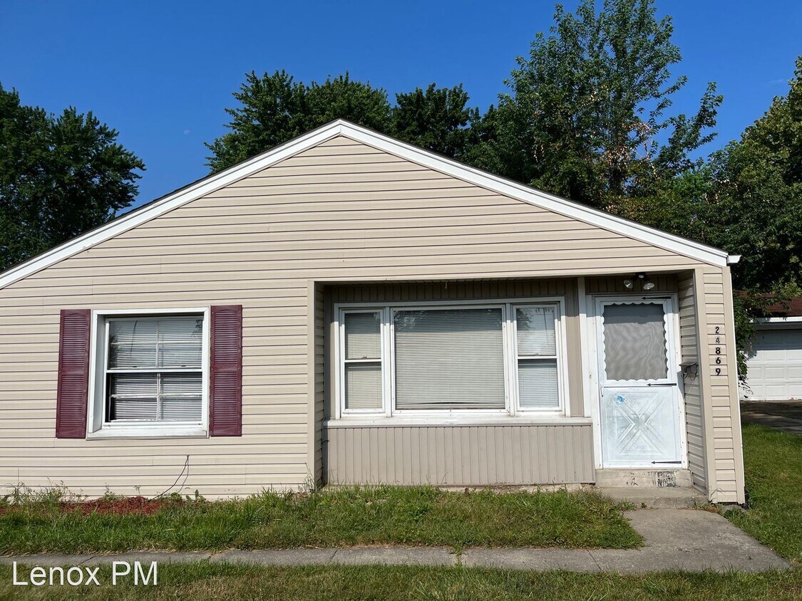 Primary Photo - 2 br, 1 bath House - 24869 Flower