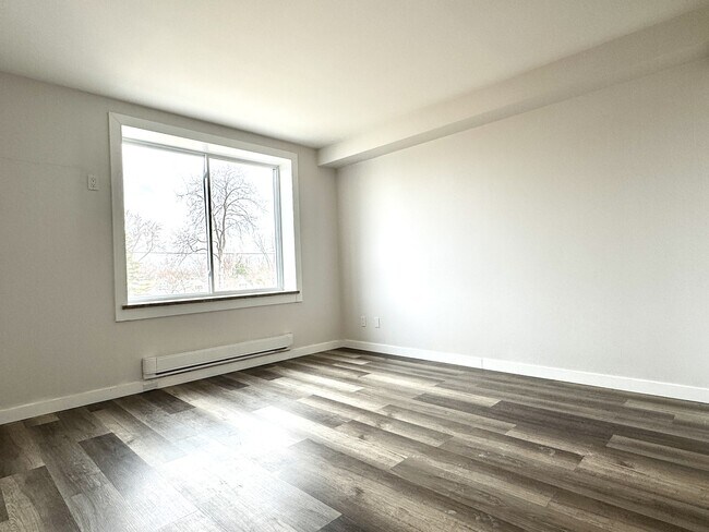 Building Photo - 1985 Westcott Rd