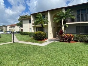 Building Photo - 202 Foxtail Dr