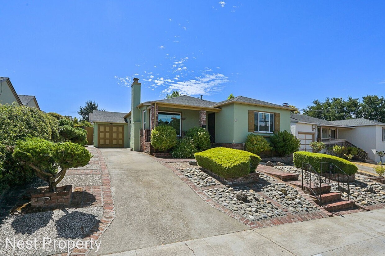 Foto principal - 2 br, 1 bath House - 367 Millwood Dr.