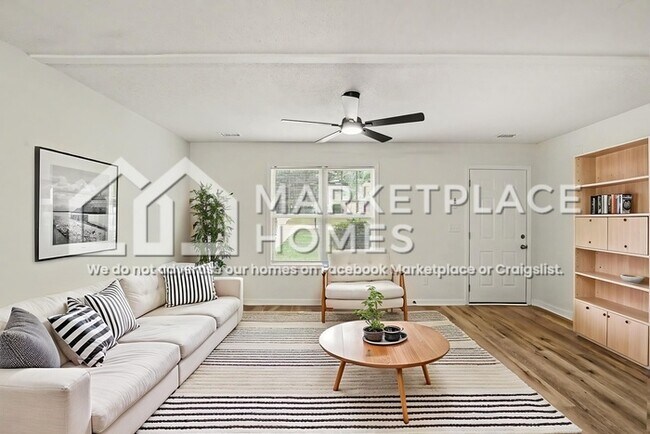 Foto del edificio - 122 White Creek Loop