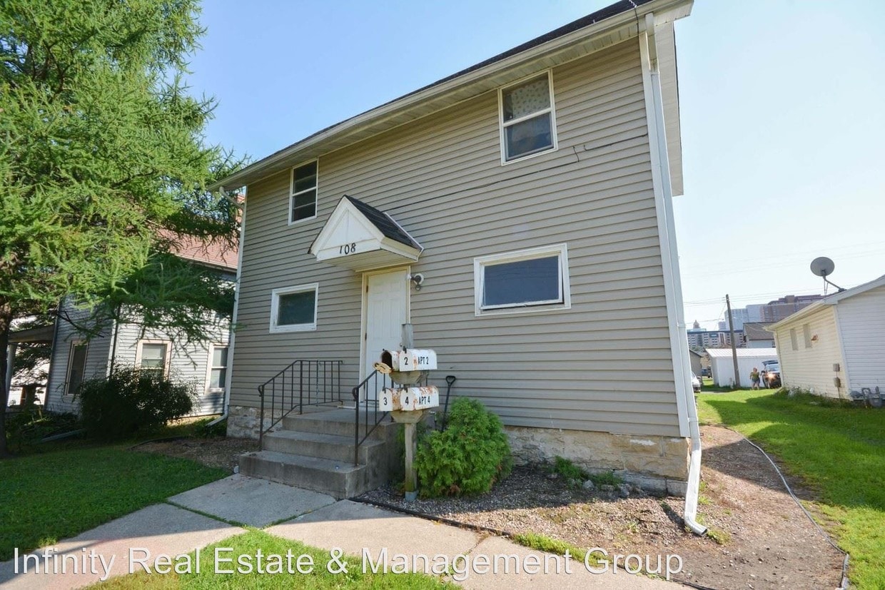 Primary Photo - 108 7th St NW