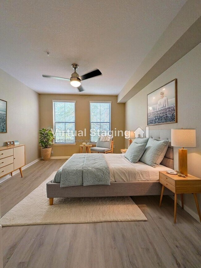 Building Photo - Clean, spacious renovated 1x1 with balconet