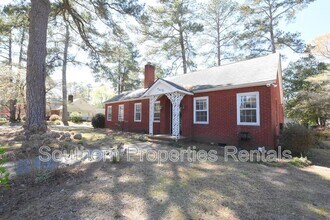 Building Photo - 601 Huske St