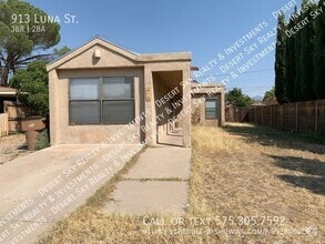 Building Photo - 913 Luna St