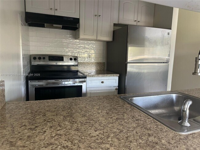 Foto del edificio - 6031 10th Ave N