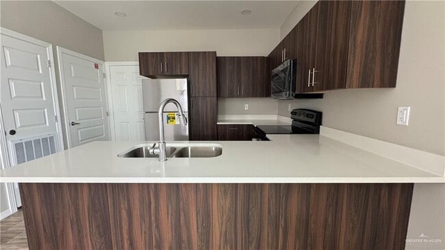 Foto del edificio - 14 La Vista Ave