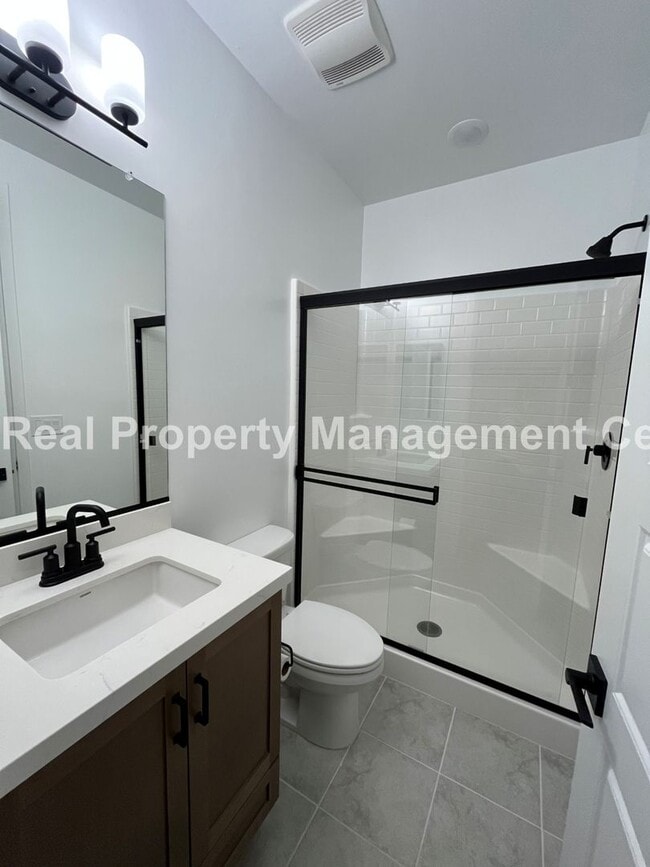 Building Photo - AVAILABLE MAY - New Shared Townhome in San...