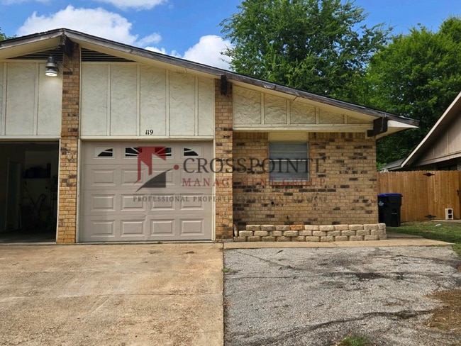 Foto del edificio - Coming Soon! Cozy 3 Bedroom Unit!