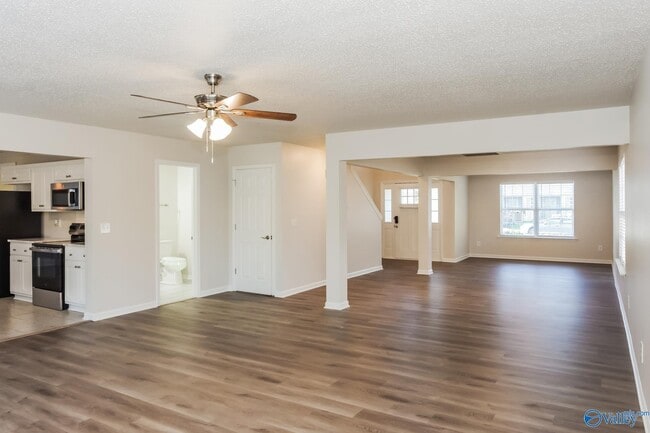 Foto del edificio - 4806 Inglewood Ct SE