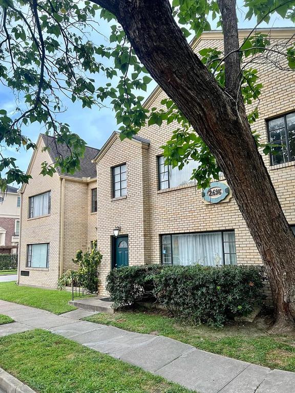 Primary Photo - 2646 Persa St