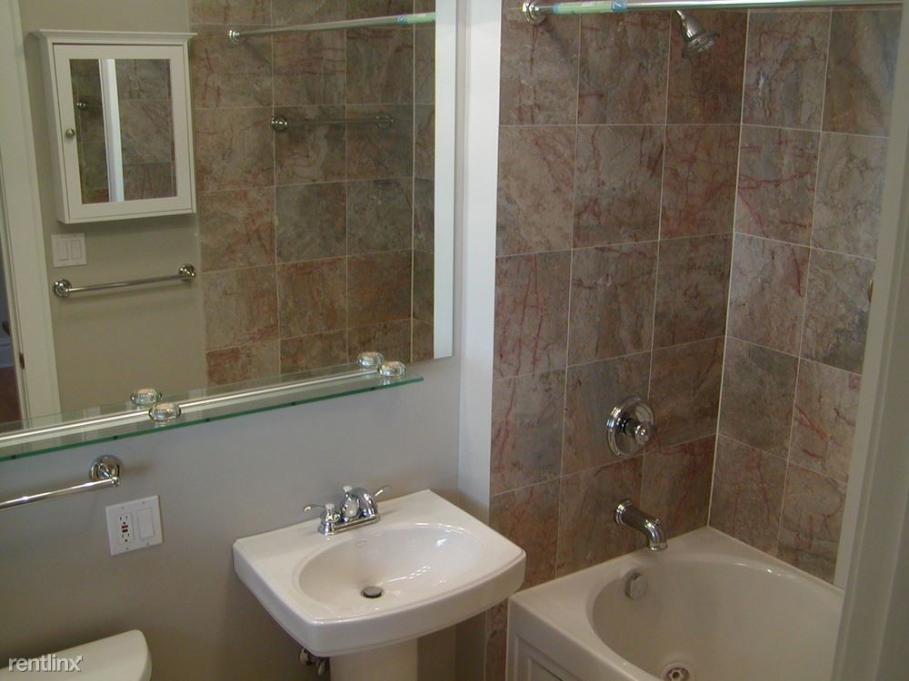 Primary Photo - 1 br, 1 bath Condo - 7027 N Damen Ave