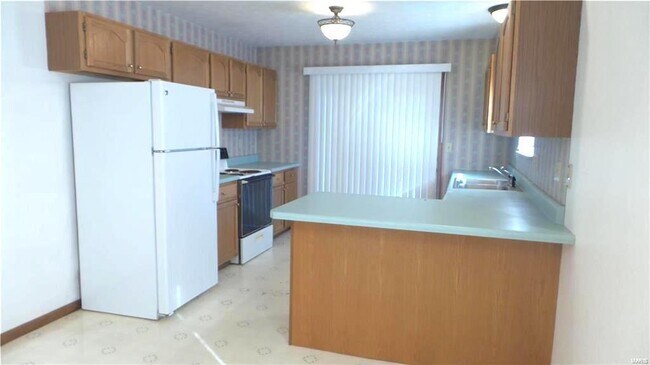 Foto del edificio - 105 Twin Oaks Dr