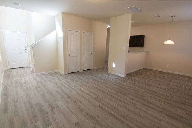 Building Photo - 4027 Richey Silver St