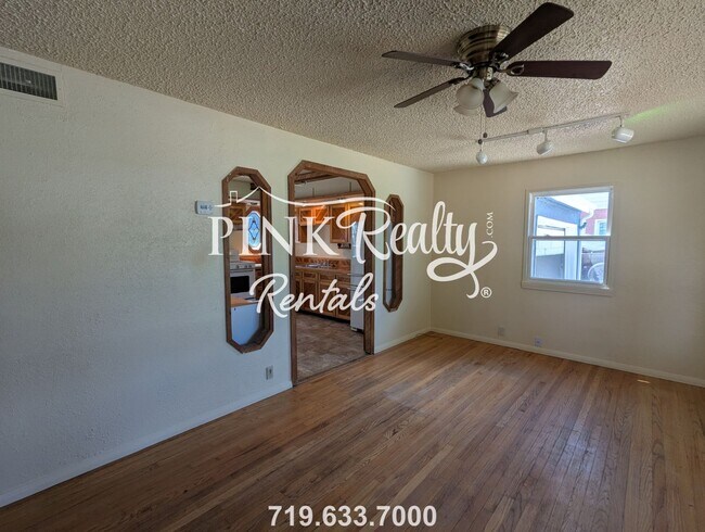 Building Photo - 554 Asbury Pl