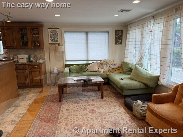 Building Photo - 167-169 Summer St Unit #1