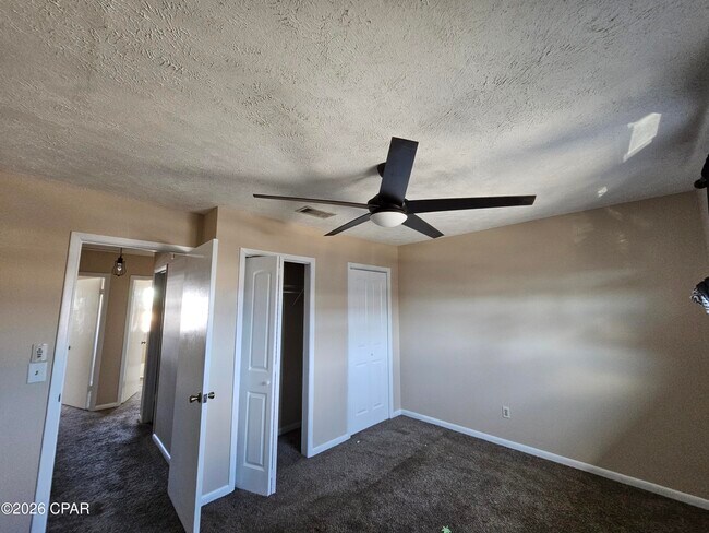 Foto del edificio - 1908 Havenwood Ln