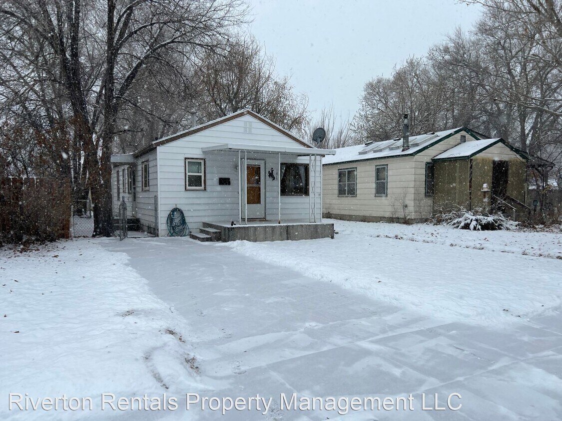 1017 E Pershing Ave, Riverton, WY 82501 House Rental in Riverton, WY