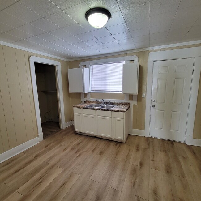 Foto del edificio - 4 bedroom