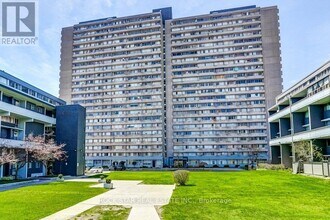 Building Photo - 10 Sunny Glenway