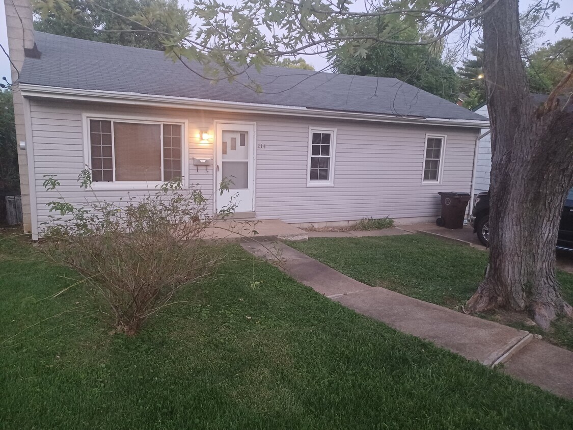 214 N Harvey Ave, Ferguson, MO 63135 House Rental in Ferguson, MO