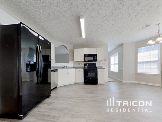 Foto del edificio - 543 Easton Dr