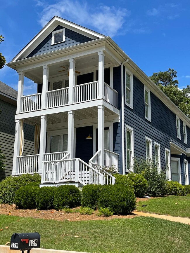 Building Photo - 129 Carolina Ct