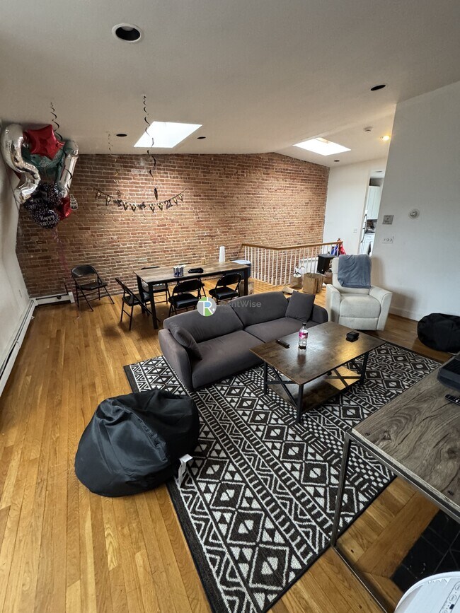 Foto del edificio - 480 Massachusetts Ave