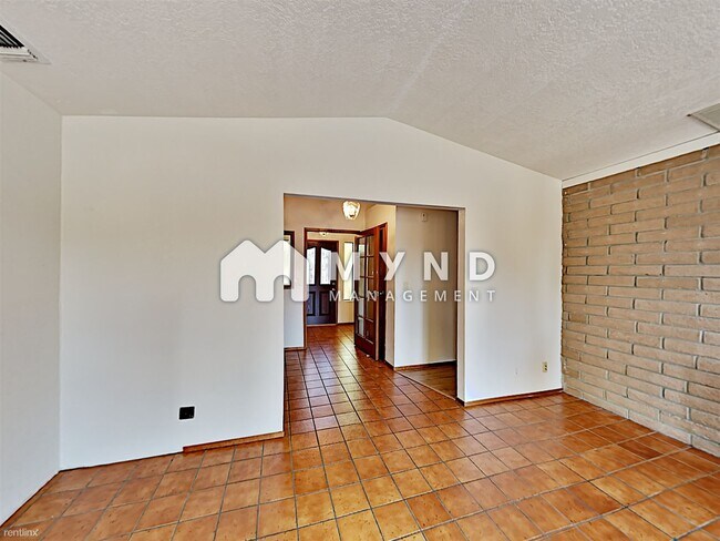 Building Photo - 3 br, 3 bath House - 400 Winterhaven Ave