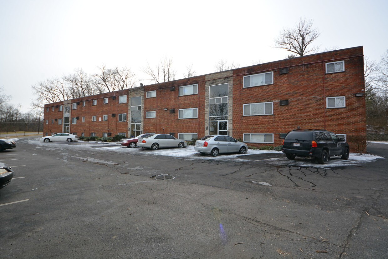Primary Photo - 3021 Westwood Northern Blvd