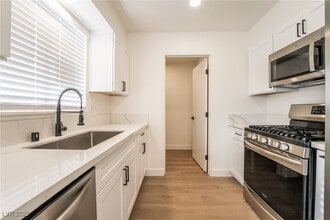 Building Photo - 1648 J St