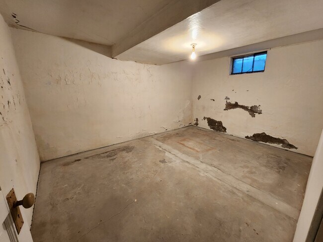 Building Photo - 655 F St