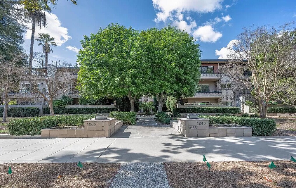 Primary Photo - 1265 S Orange Grove Blvd