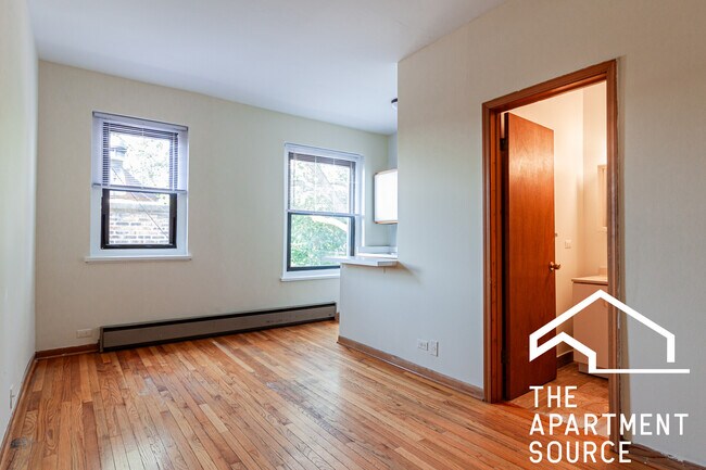 Foto del edificio - 633 W Barry Ave