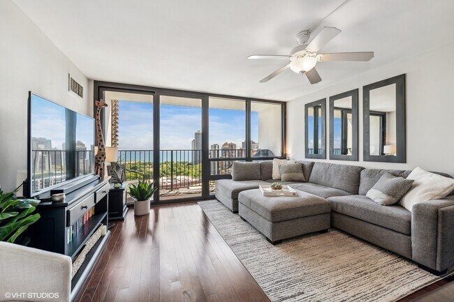 Foto del edificio - 1636 N Wells St
