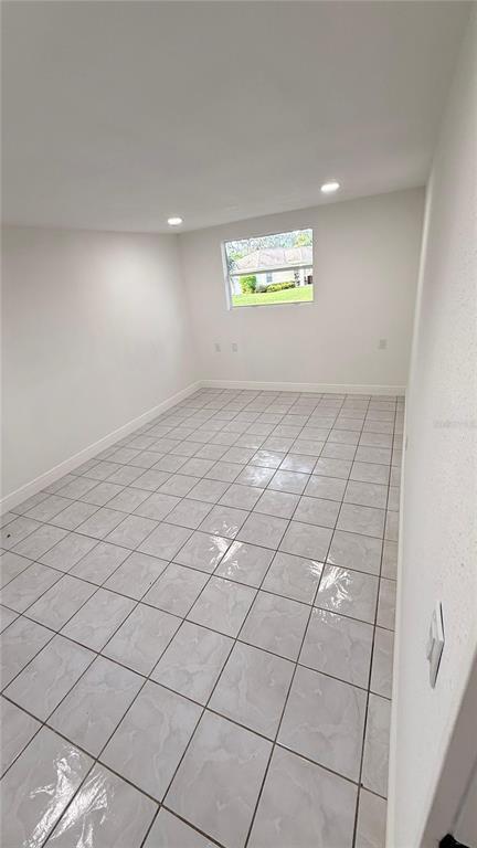Foto del edificio - 7332 Cedar Point Dr