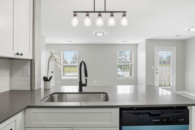 Foto del edificio - Villa Estates at Lenexa