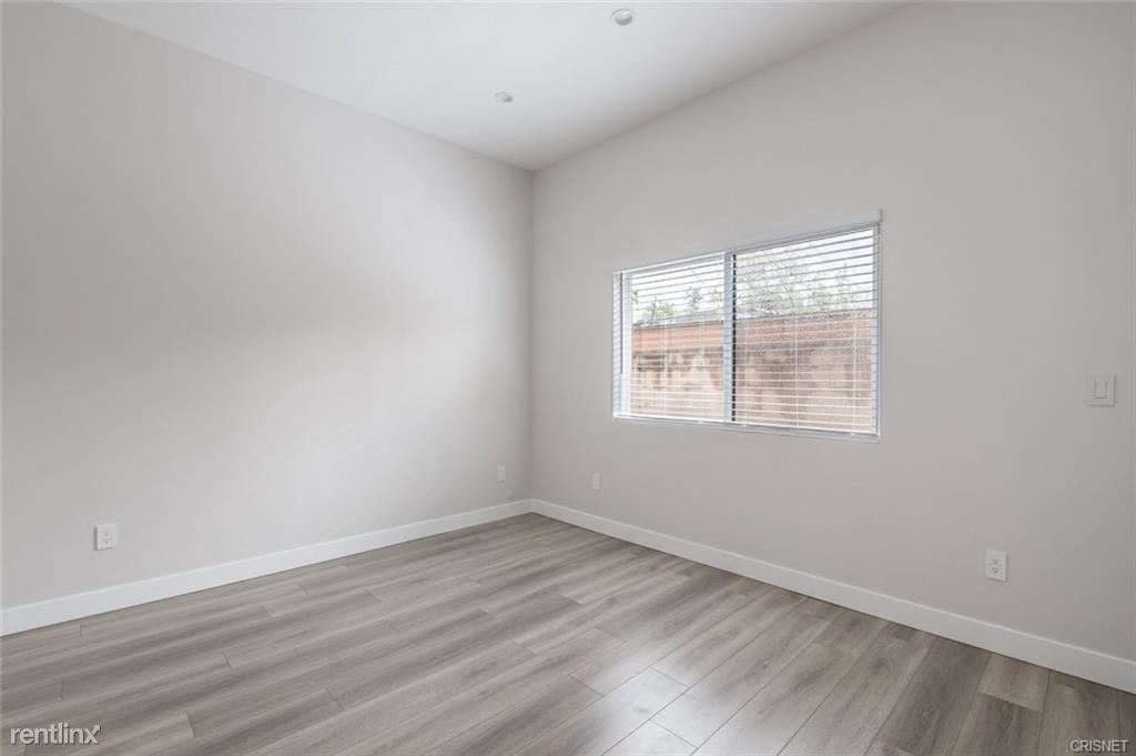 Foto principal - 3 br, 2 bath House - 8684 Haddon Avenue