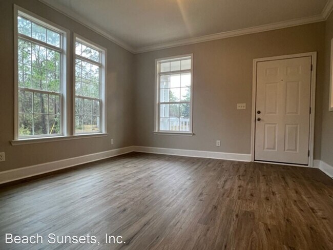 Building Photo - 3 br, 2 bath House - 272 Santa Rosa Street