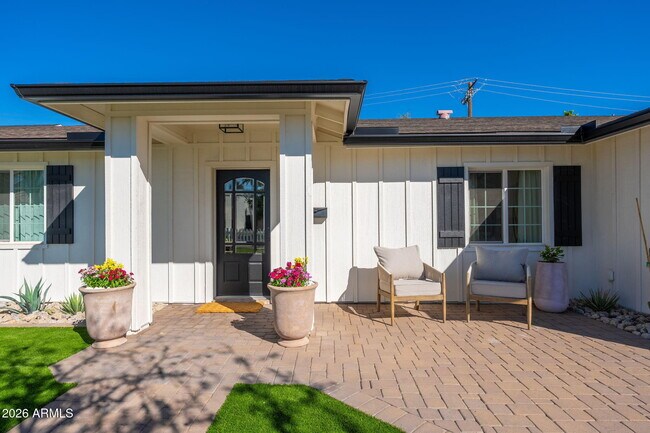 Foto del edificio - 4030 E Fairmount Ave