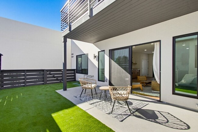 Foto del edificio - Brand New Construction – 3 Bed / 2 Bath Duplex Home in Normal Heights