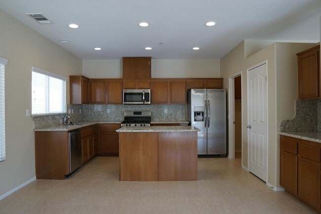 Building Photo - 1207 Palmas Ridge