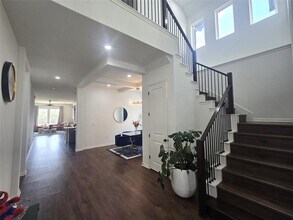 Building Photo - 2319 Cantata Cv