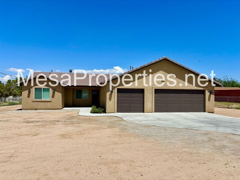 Foto principal - 8135 Seventh Ave.