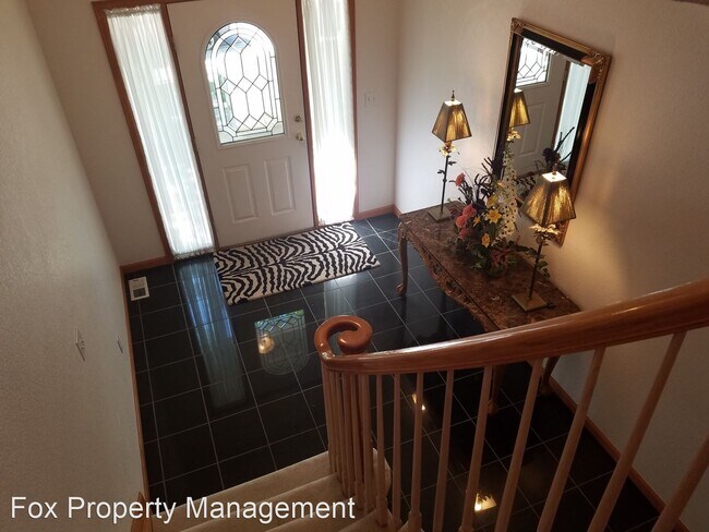 Building Photo - 2 br, 2.5 bath House - 1206 8th Street