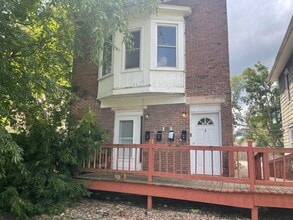 Building Photo - 1112 N Gilbert St