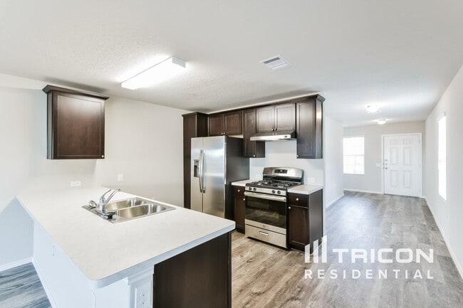 Building Photo - 746 Mizuno Wy