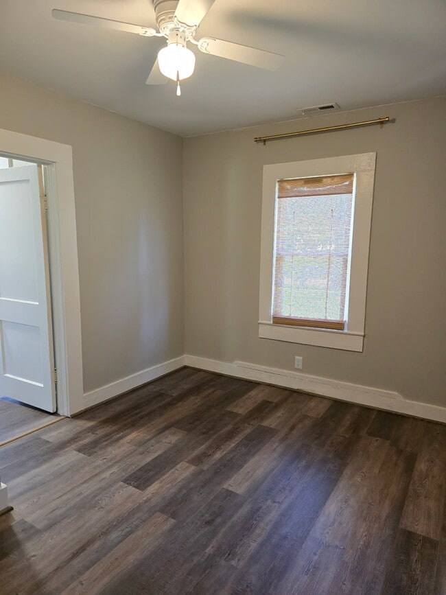 Building Photo - 6061 NC-66